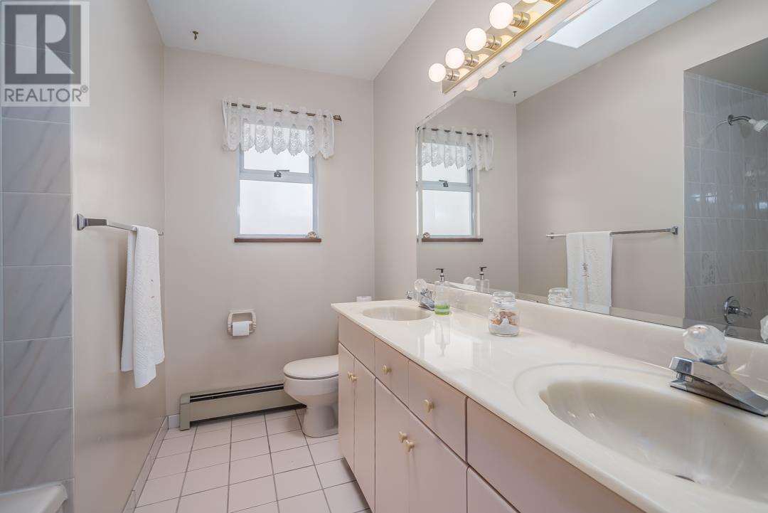 3240 Clive Avenue, Vancouver, British Columbia  V5R 4V2 - Photo 29 - R2963871