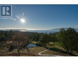 10339 Sunshine Coast Highway, Halfmoon Bay, Ca