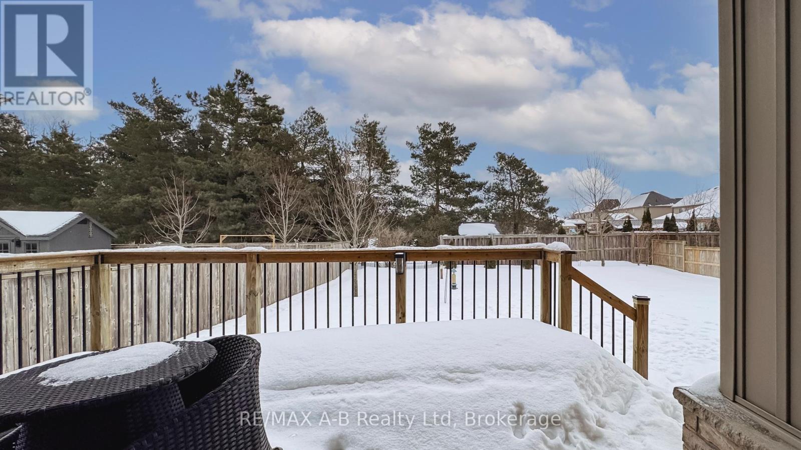 115 John Street, Lucan Biddulph, Ontario  N0M 2J0 - Photo 32 - X11958110