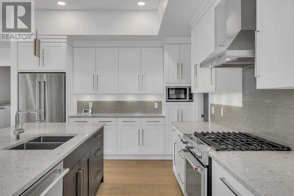 Property at 5624 Mountainside Drive image 3