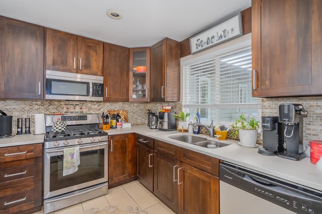 13793 115th Avenue, Surrey, British Columbia  V3R 2P1 - Photo 9 - R2963708