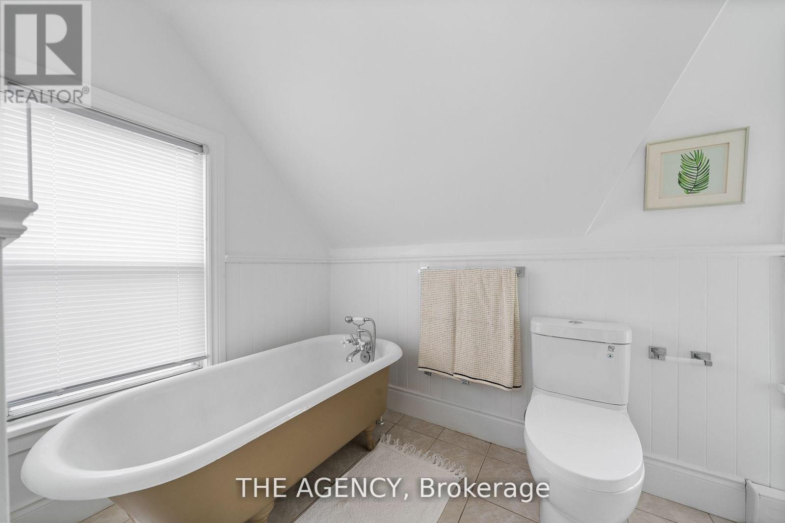 16 Elks Street, Prince Edward County (Picton), Ontario  K0K 2T0 - Photo 11 - X11958284