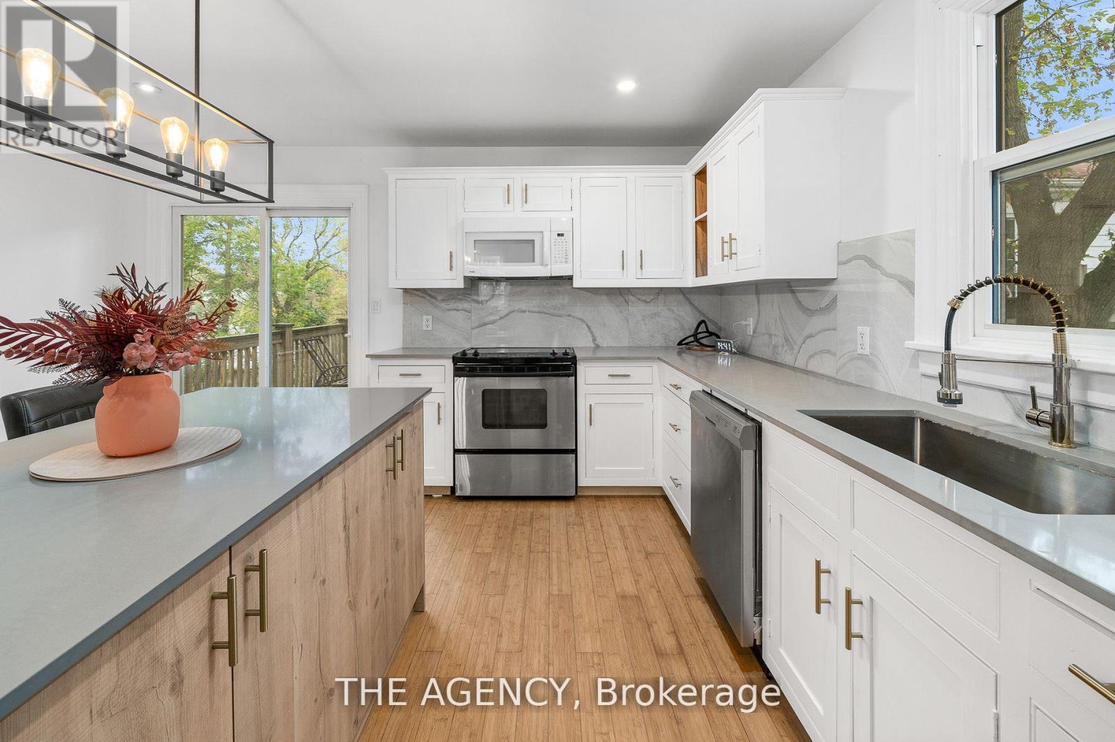 16 Elks Street, Prince Edward County (Picton), Ontario  K0K 2T0 - Photo 5 - X11958284