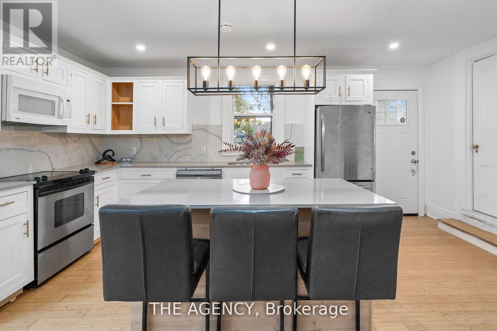 16 Elks Street, Prince Edward County (Picton), Ontario  K0K 2T0 - Photo 6 - X11958284