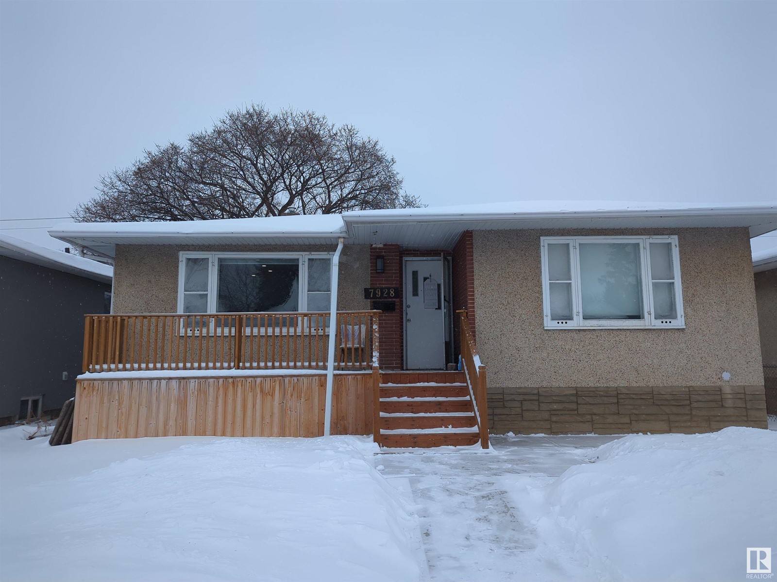 Property at 7928 82 Ave NW image 1