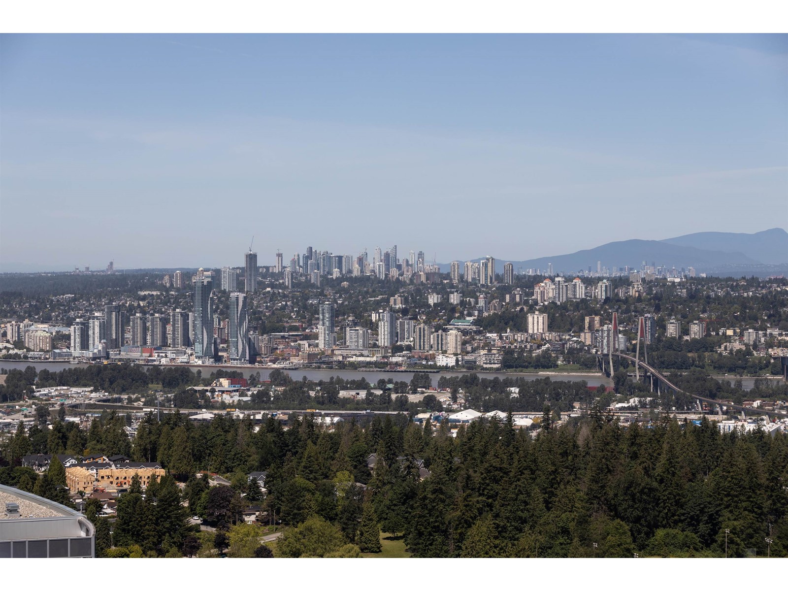1301 13350 Central Avenue, Surrey, British Columbia  V3T 0S1 - Photo 27 - R2963046