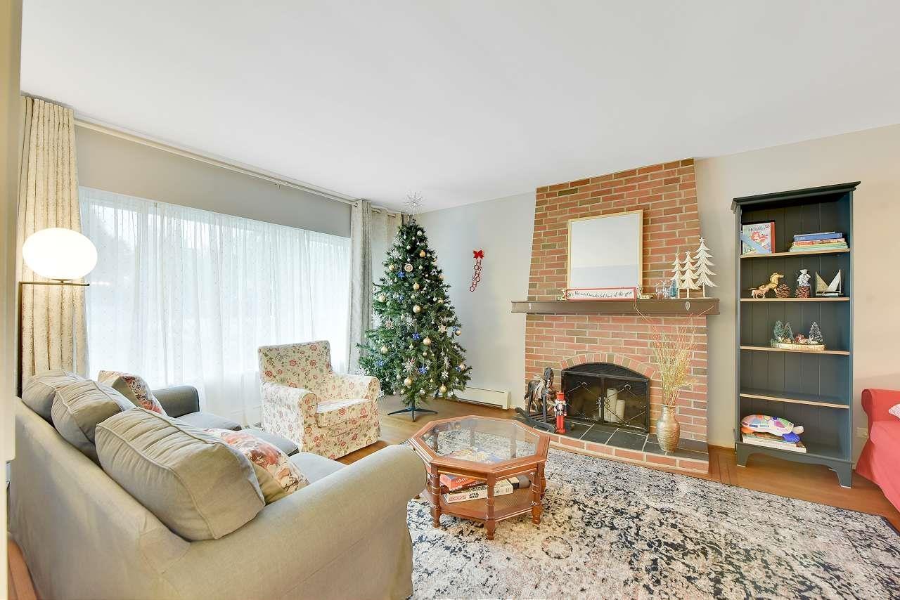 Property at 11063 135A STREET image 4
