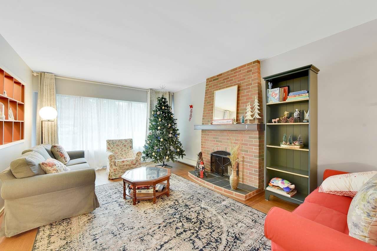 Property at 11063 135A STREET image 3