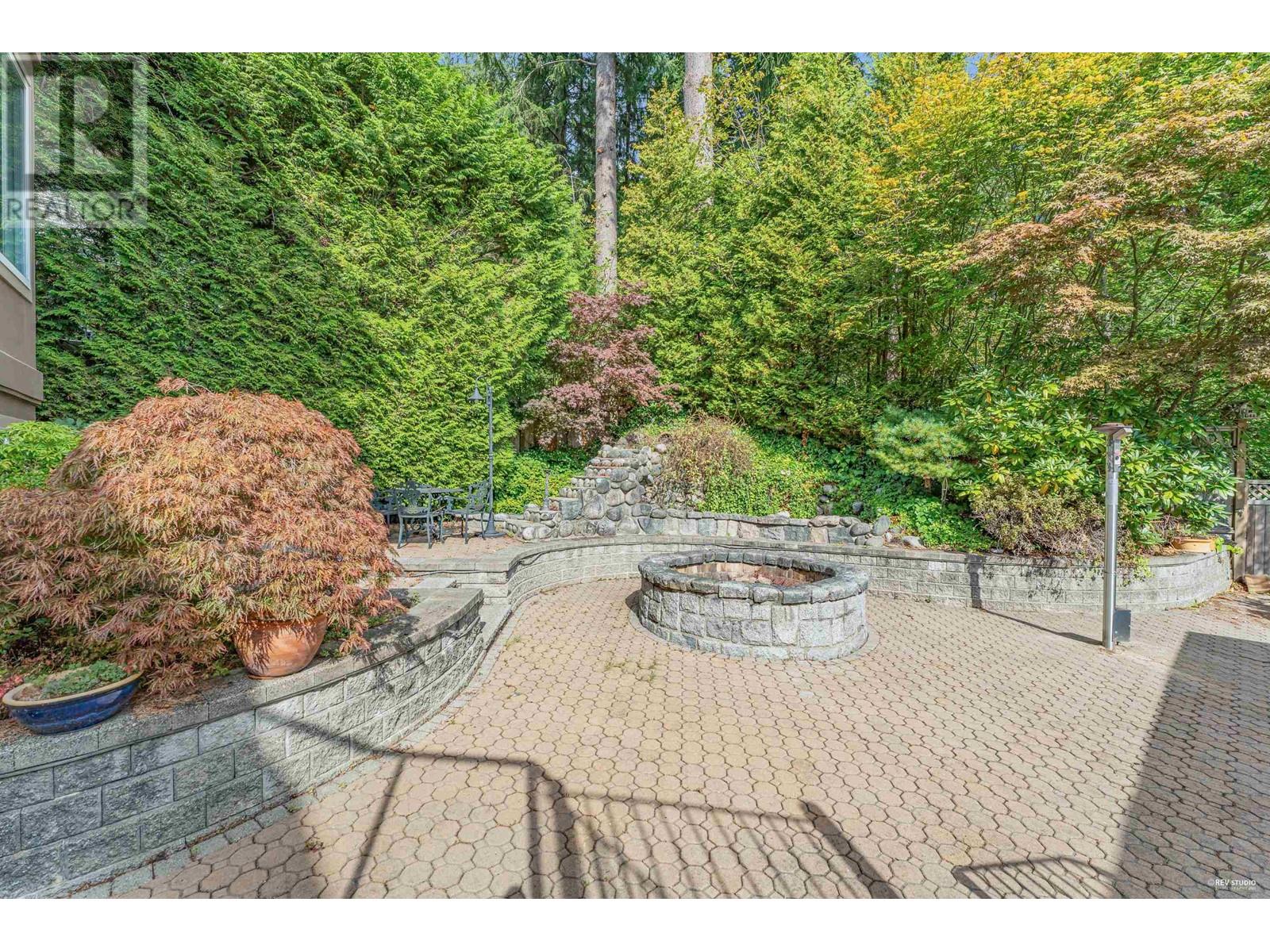 1729 Hampton Drive, Coquitlam, British Columbia  V3E 3C9 - Photo 38 - R2963901