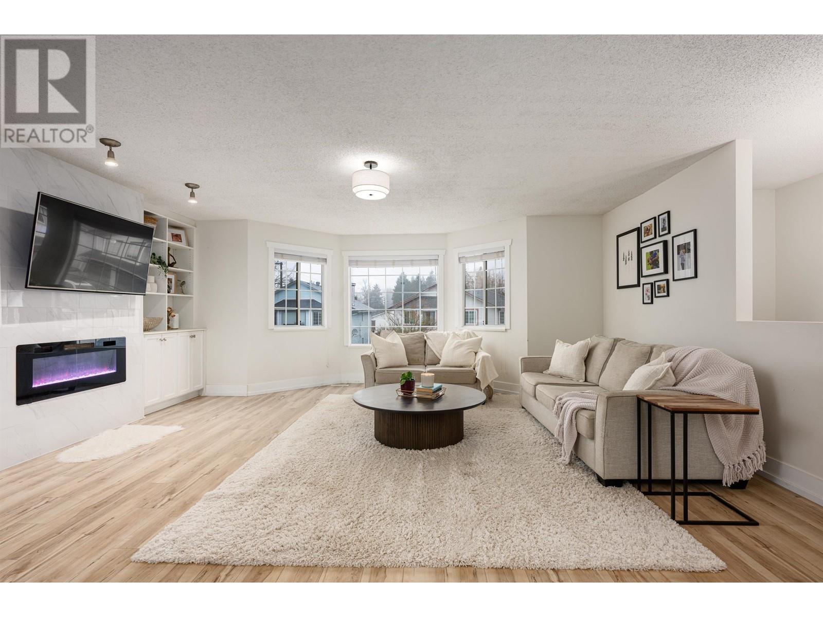 22404 Morse Crescent, Maple Ridge, British Columbia  V2X 9G6 - Photo 4 - R2963914