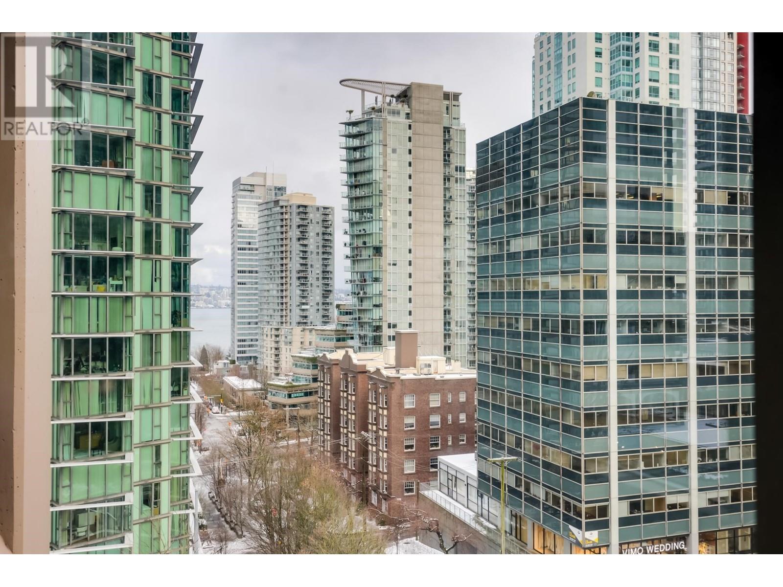 Listing Picture 12 of 28 : 802 1331 ALBERNI STREET, Vancouver / 溫哥華 - 魯藝地產 Yvonne Lu Group - MLS Medallion Club Member