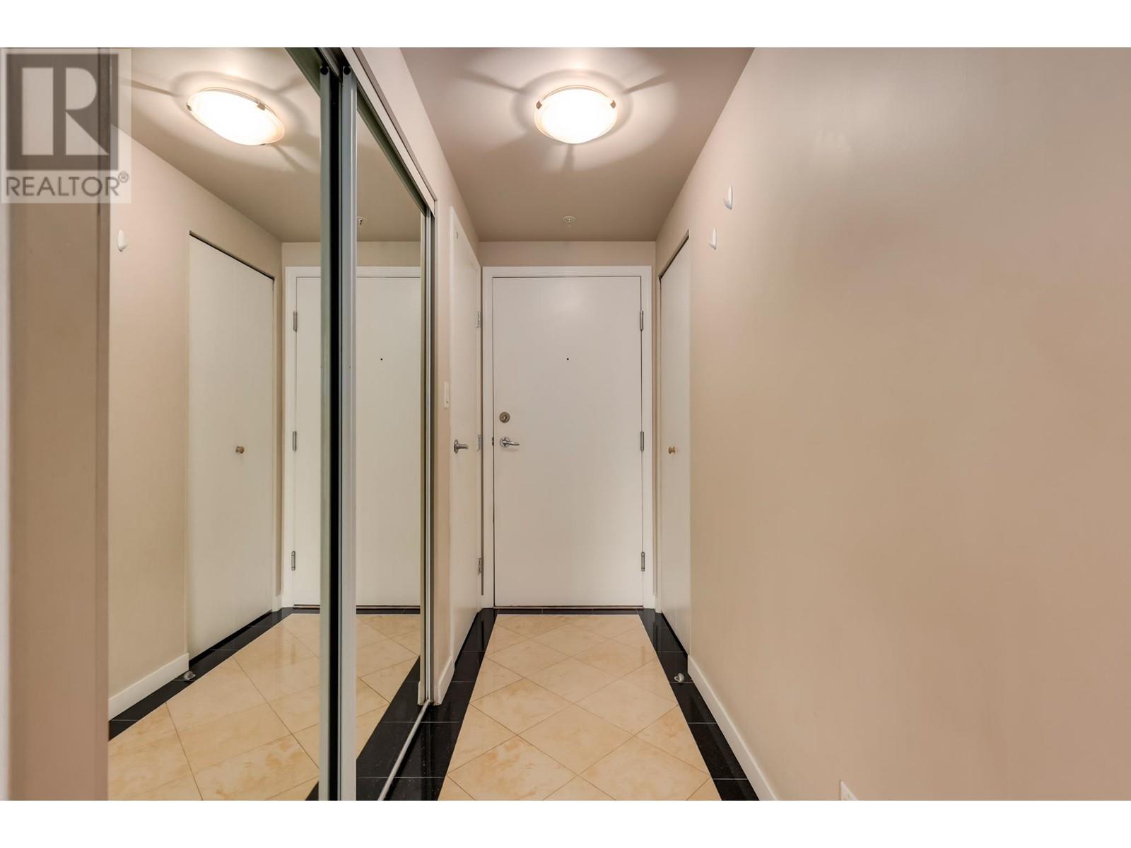 Listing Picture 18 of 28 : 802 1331 ALBERNI STREET, Vancouver / 溫哥華 - 魯藝地產 Yvonne Lu Group - MLS Medallion Club Member