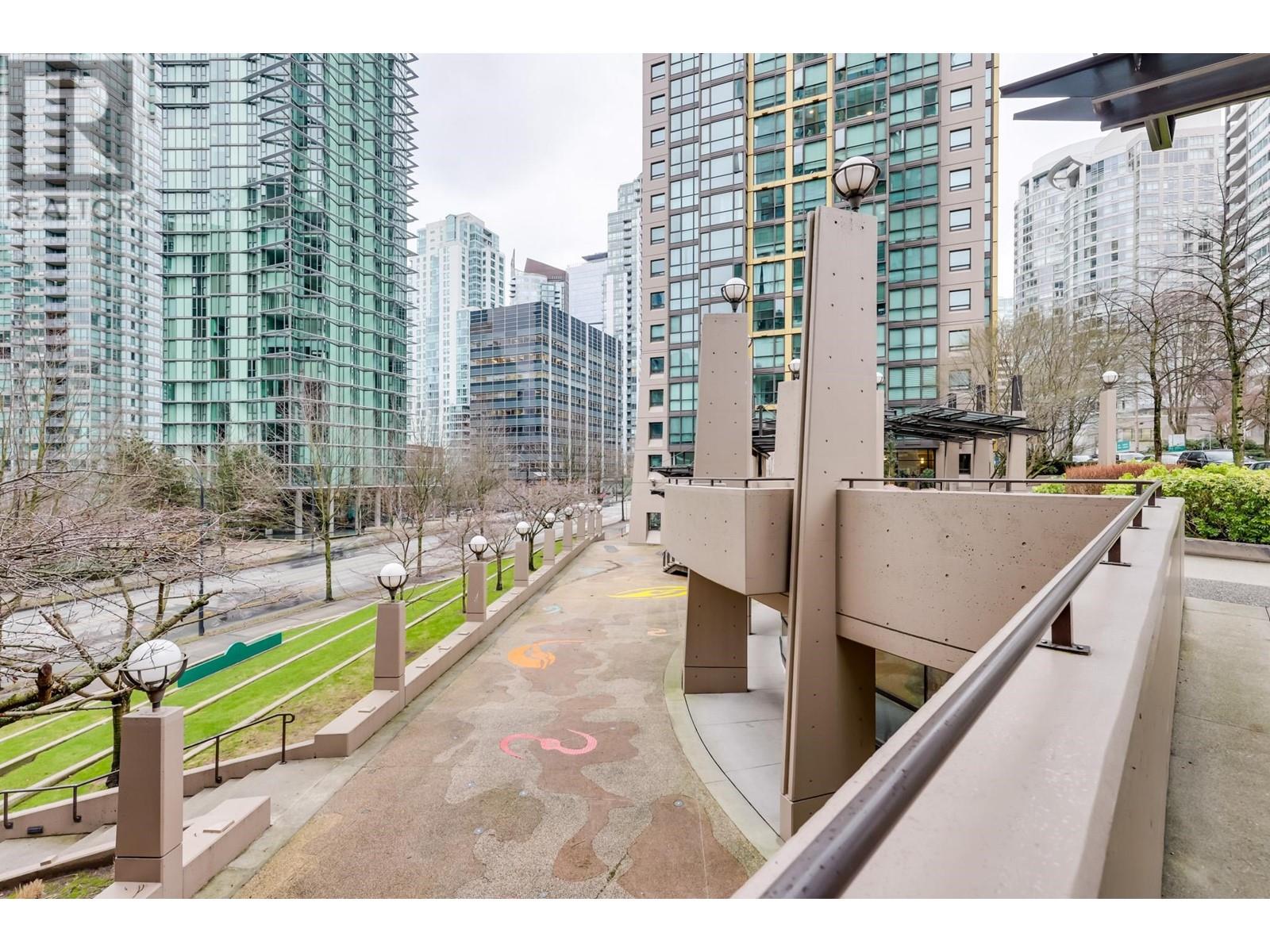 Listing Picture 28 of 28 : 802 1331 ALBERNI STREET, Vancouver / 溫哥華 - 魯藝地產 Yvonne Lu Group - MLS Medallion Club Member