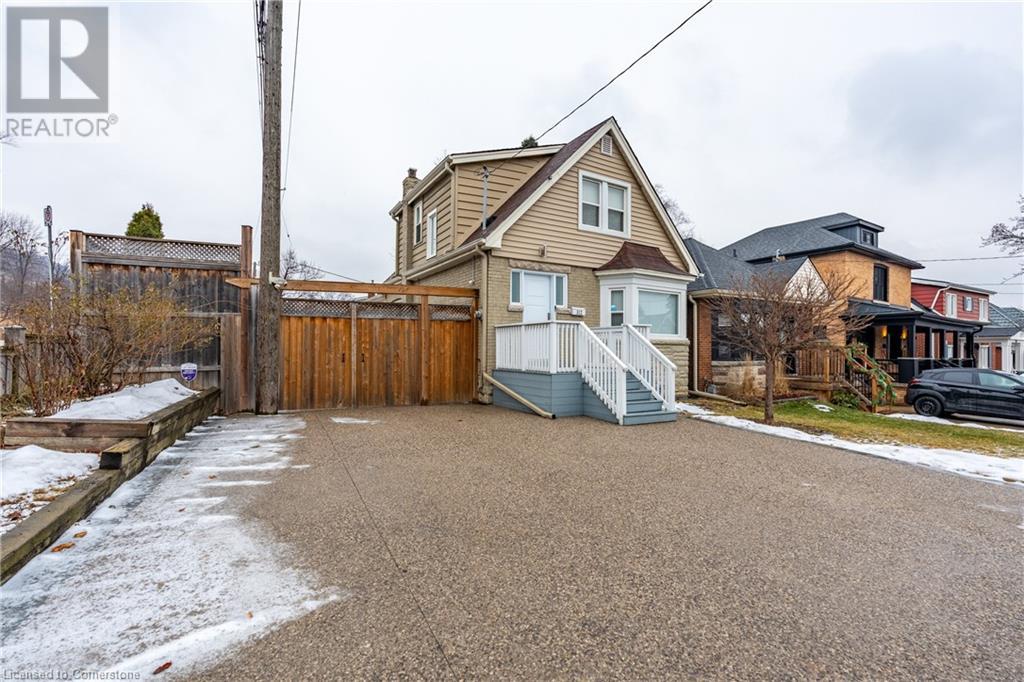 Property at 312 WEXFORD Avenue S image 2