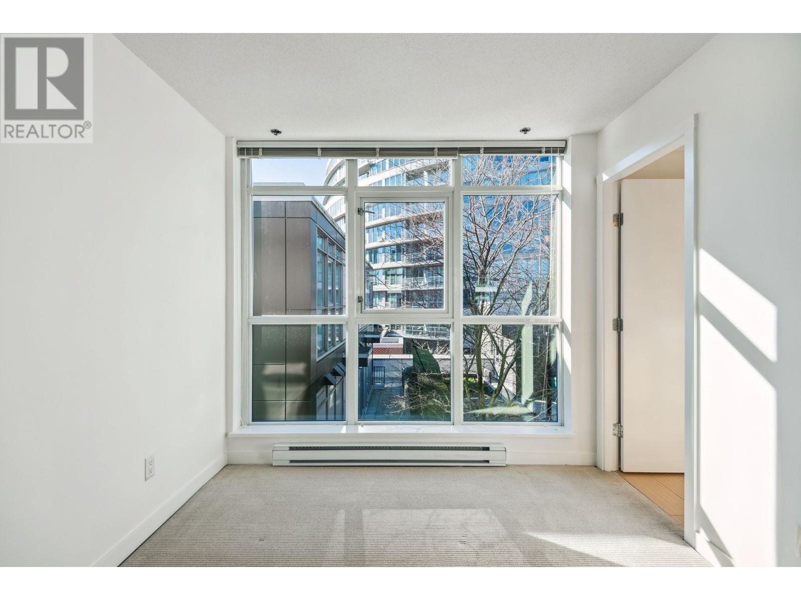 Listing Picture 18 of 30 : 307 429 W 2ND AVENUE, Vancouver / 溫哥華 - 魯藝地產 Yvonne Lu Group - MLS Medallion Club Member