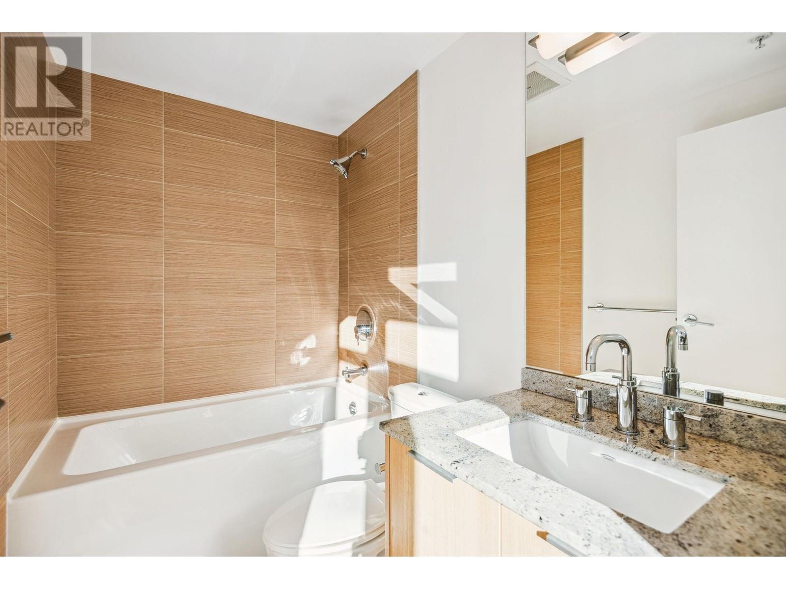 Listing Picture 20 of 30 : 307 429 W 2ND AVENUE, Vancouver / 溫哥華 - 魯藝地產 Yvonne Lu Group - MLS Medallion Club Member