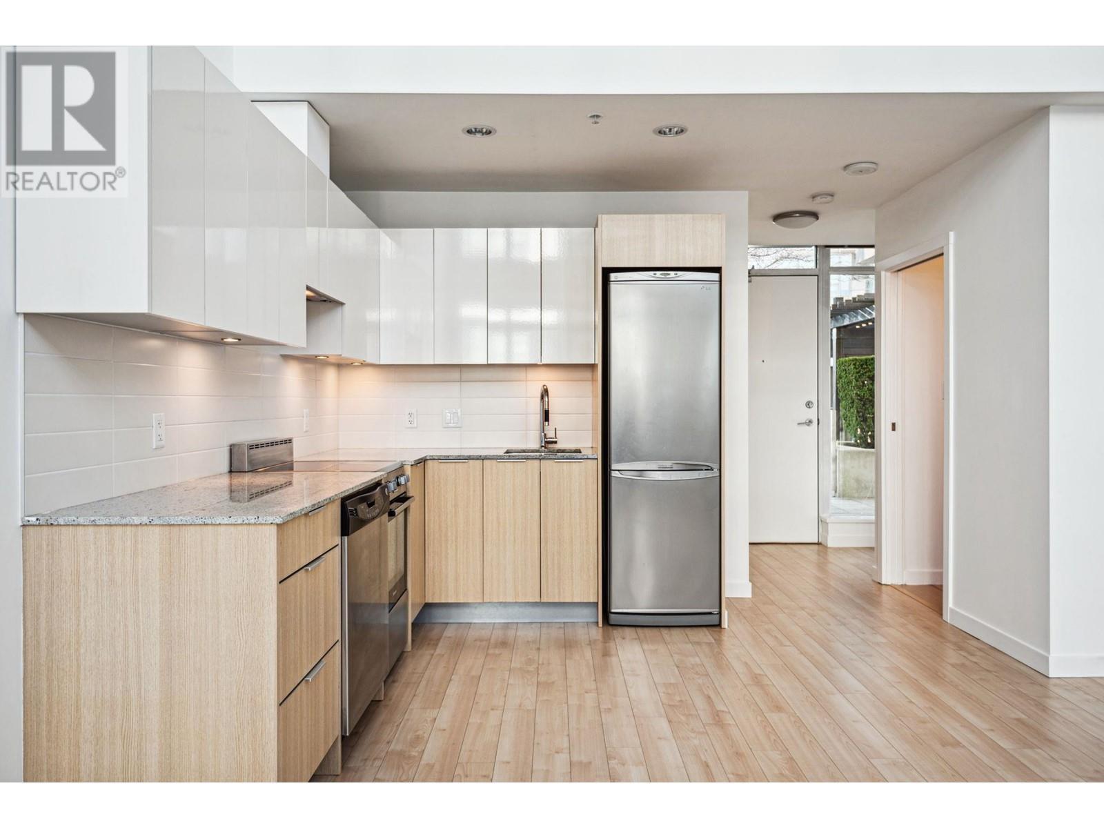 Listing Picture 4 of 30 : 307 429 W 2ND AVENUE, Vancouver / 溫哥華 - 魯藝地產 Yvonne Lu Group - MLS Medallion Club Member