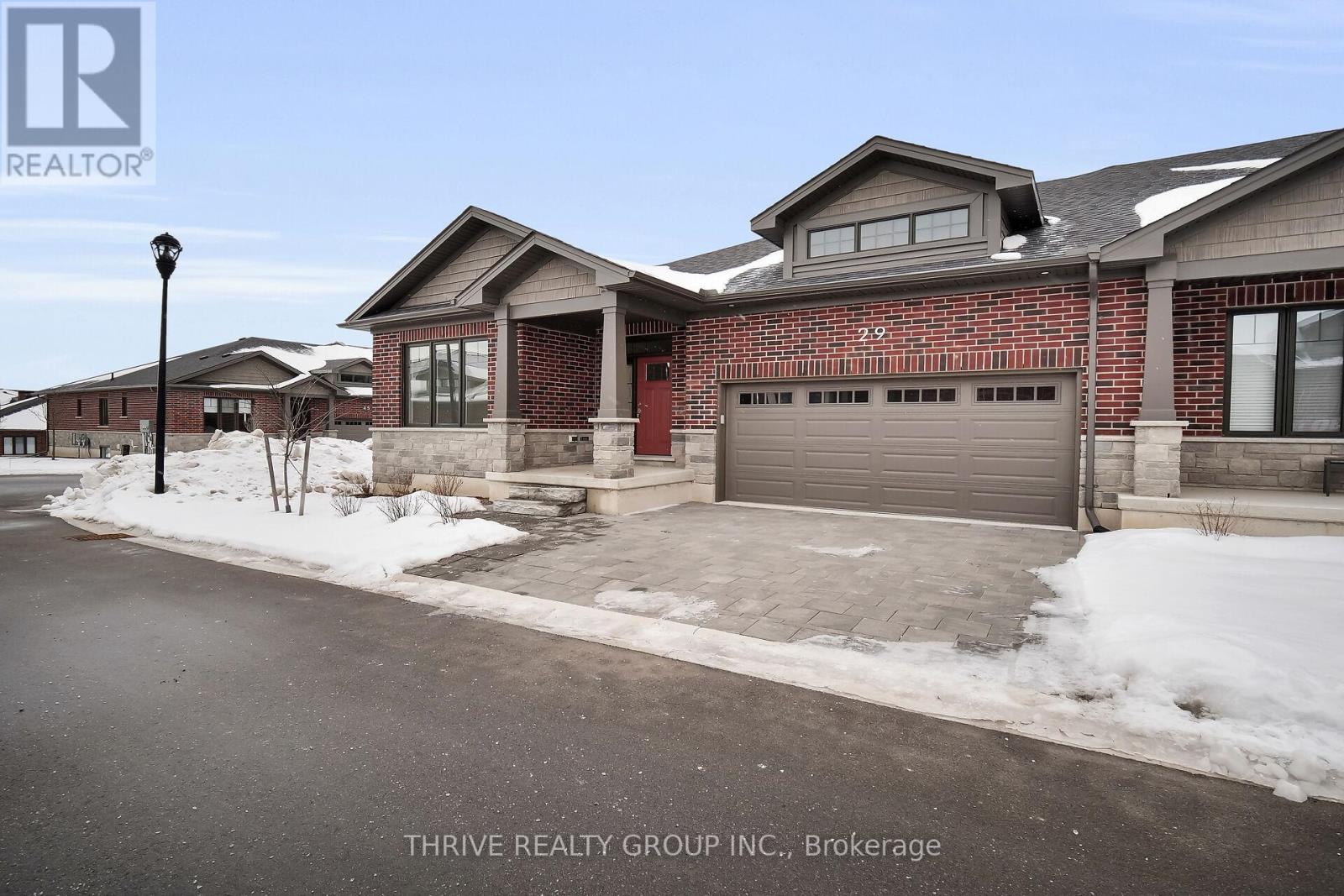 Property at 29 - 1080 UPPERPOINT AVENUE image 2
