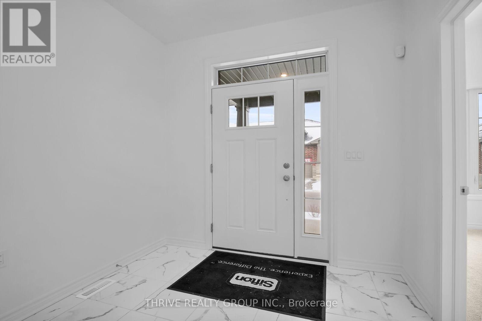 Property at 29 - 1080 UPPERPOINT AVENUE image 5