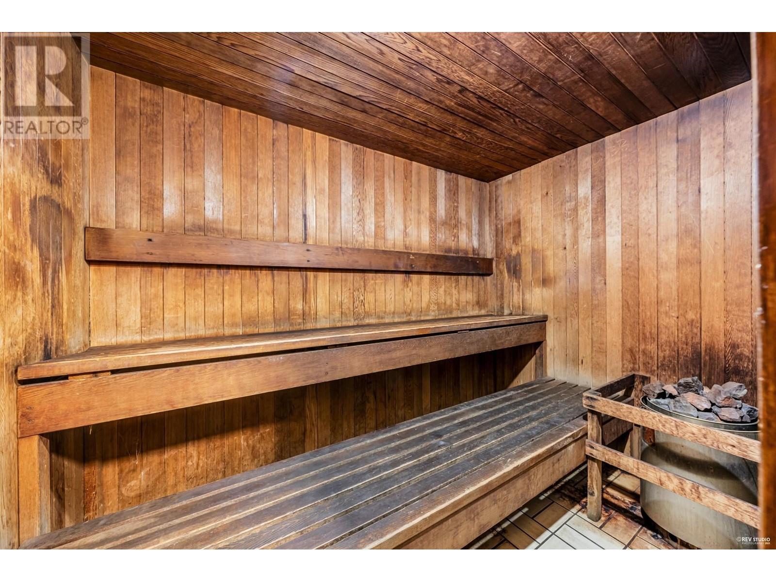 Listing Picture 24 of 29 : 1003 9521 CARDSTON COURT, Burnaby / 本拿比 - 魯藝地產 Yvonne Lu Group - MLS Medallion Club Member