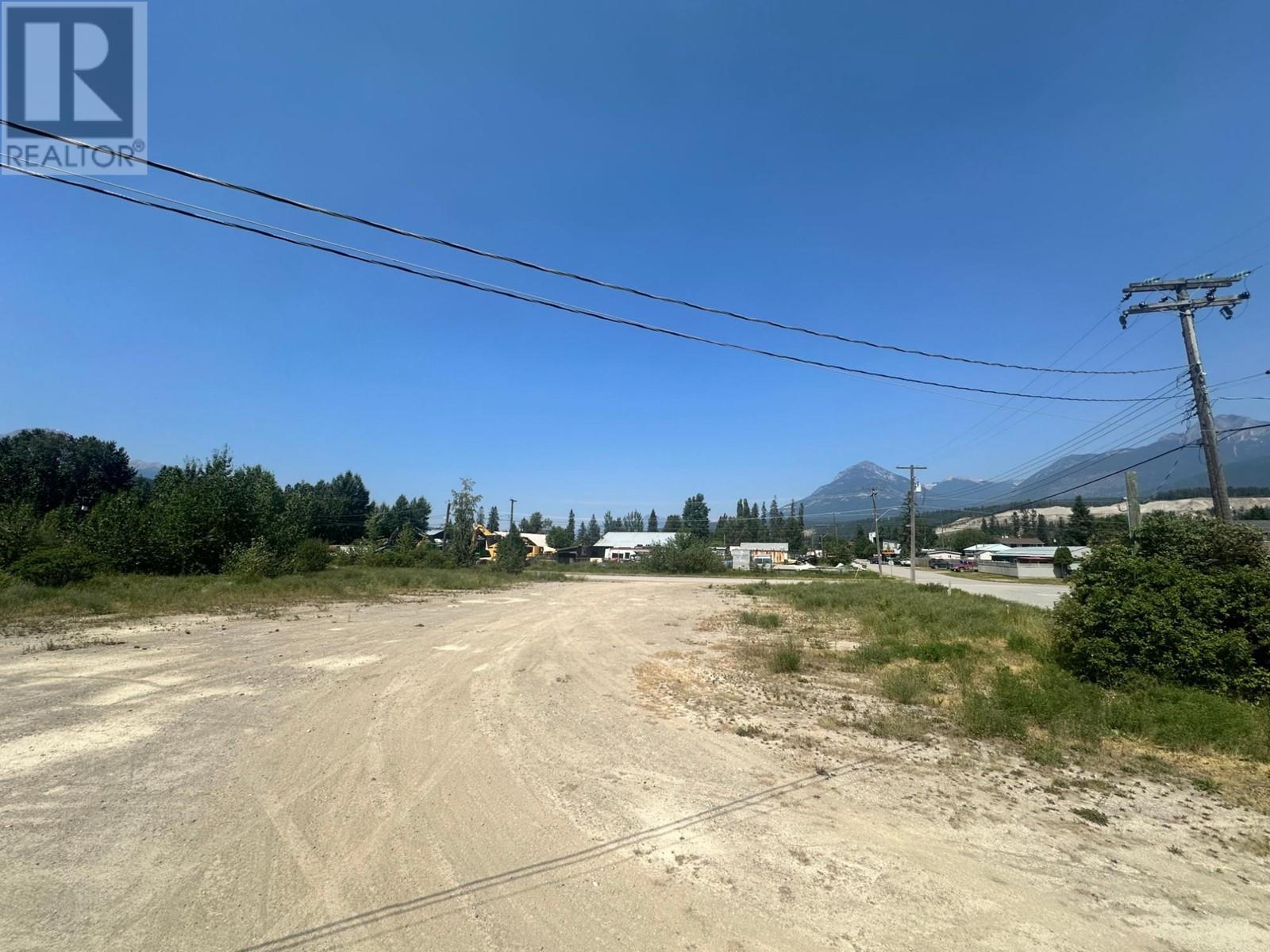 716 14th Street, Golden, British Columbia  V0A 1H0 - Photo 5 - 10334508