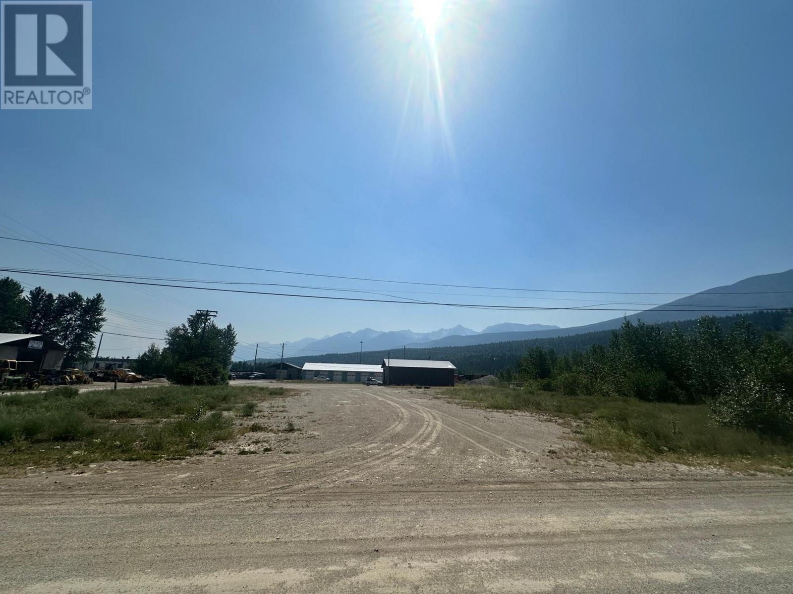 716 14th Street, Golden, British Columbia  V0A 1H0 - Photo 6 - 10334508