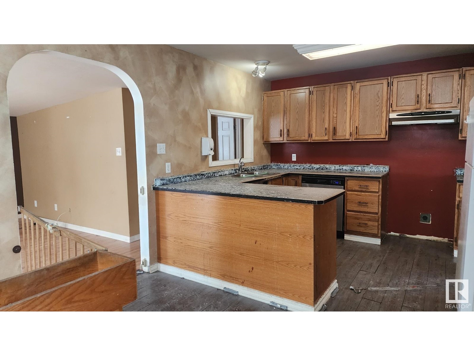 Property at 816 12 AV image 5