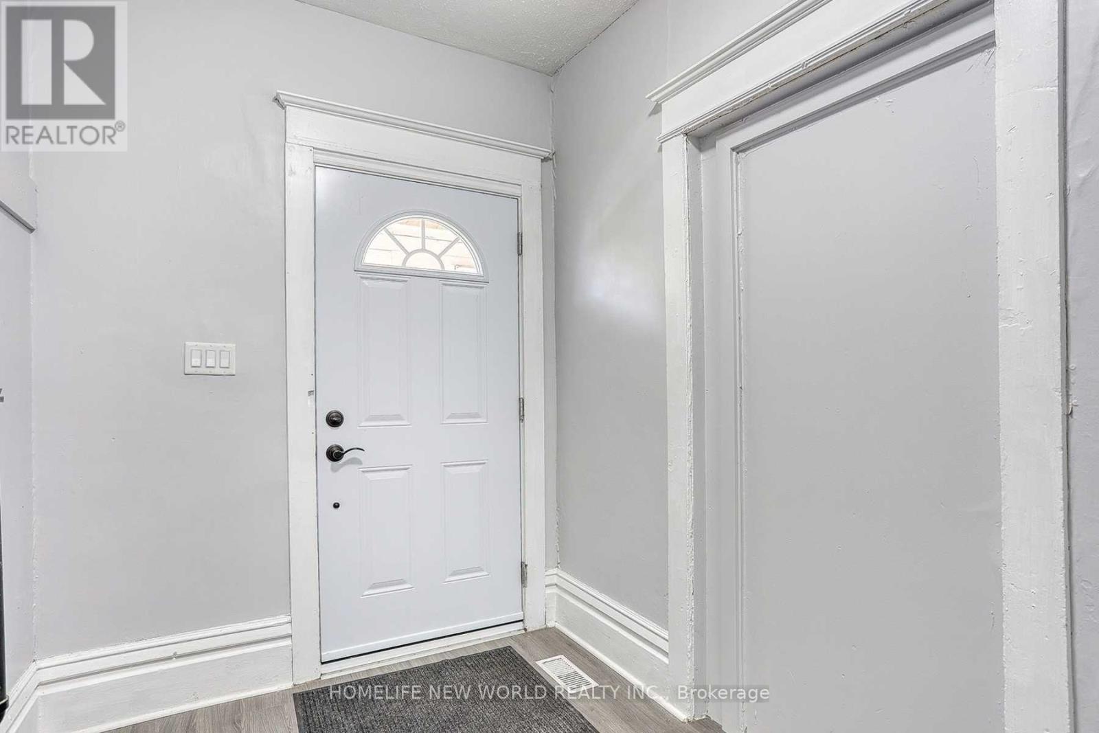 Property at 142 PRINCE STREET image 2
