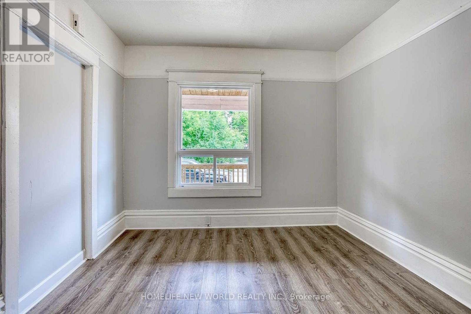 Property at 142 PRINCE STREET image 4