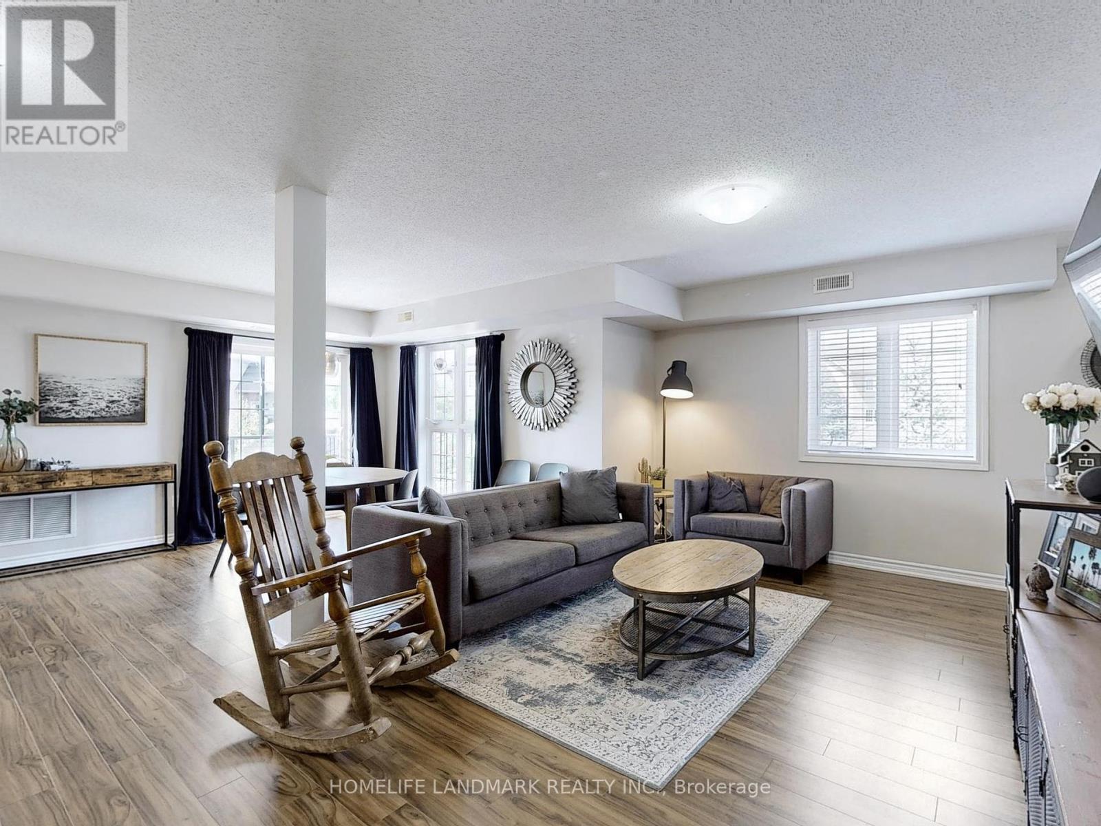 Property at 7 - 47 FERNDALE DRIVE S image 1