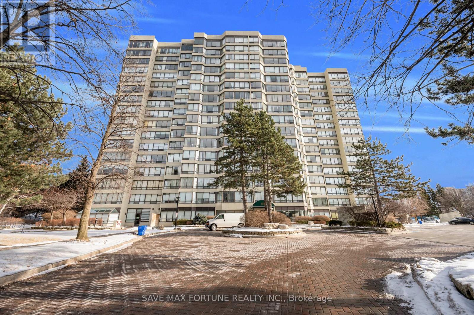 Property at 1611 - 26 HANOVER ROAD image 1