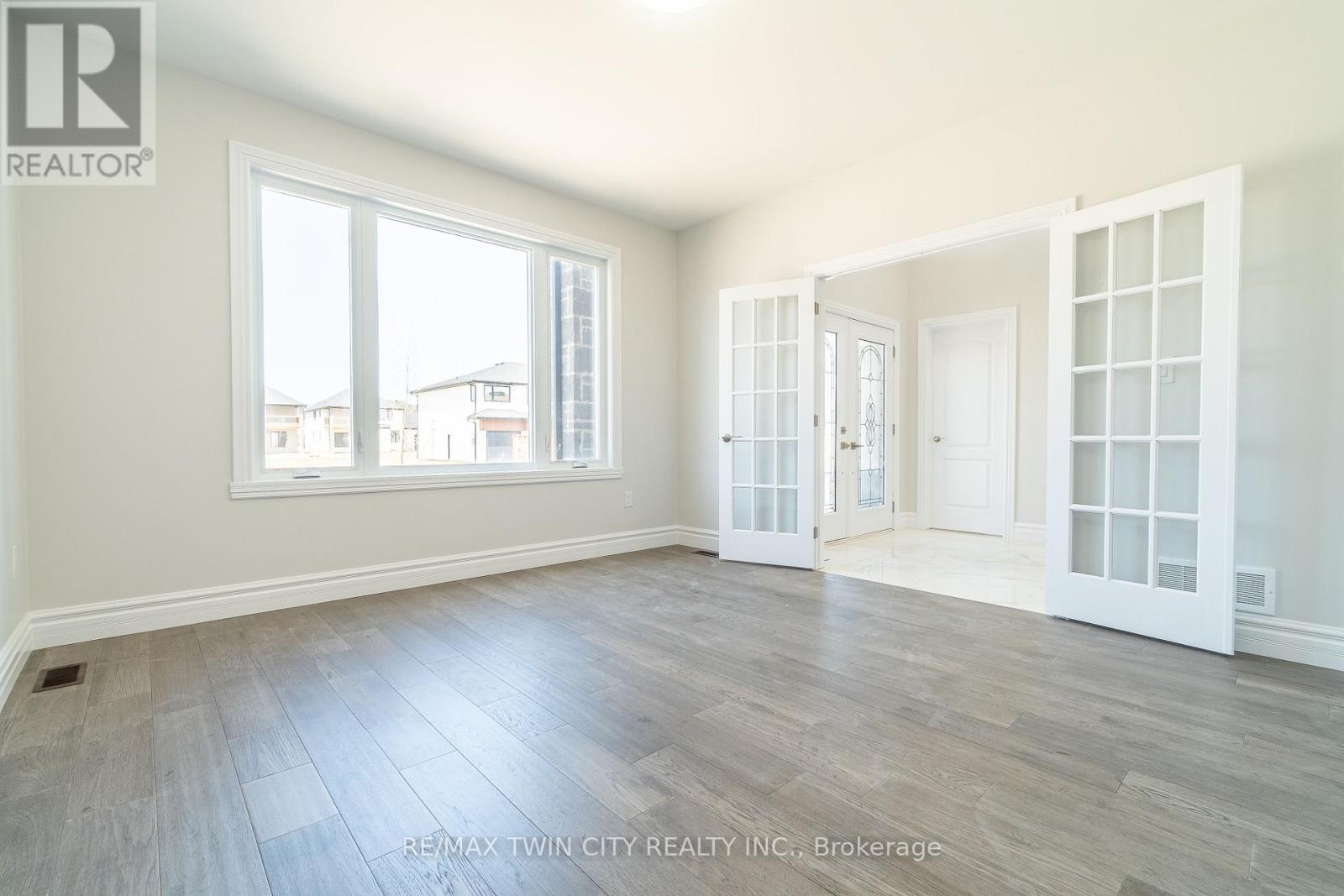 Property at 189 WHELAN AVENUE image 3