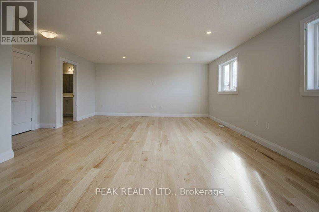 236 Applewood Street, Blandford-Blenheim, Ontario  N0J 1S0 - Photo 27 - X11958463