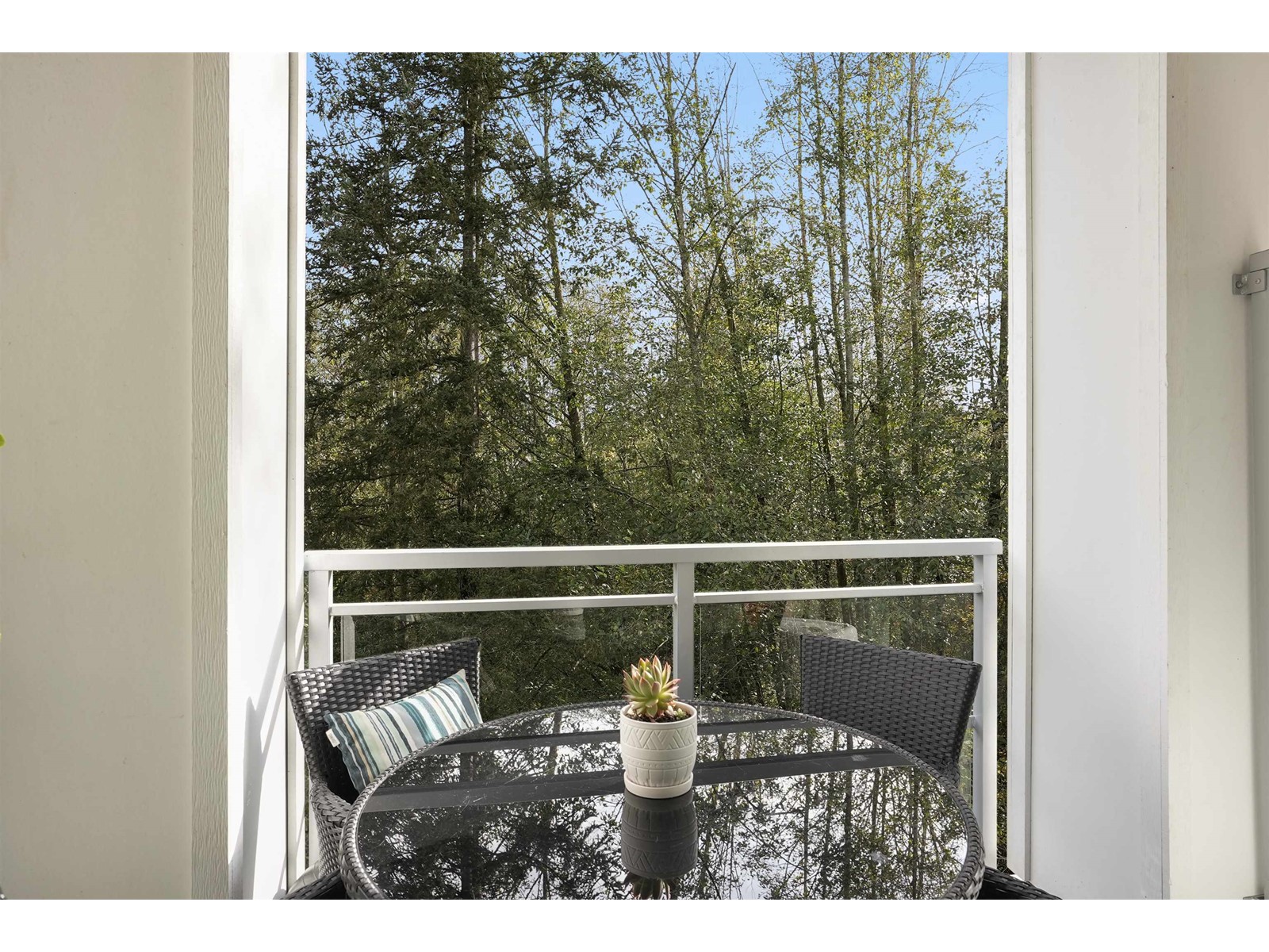 405 15436 31 Avenue, Surrey, British Columbia  V3Z 1H3 - Photo 11 - R2955664