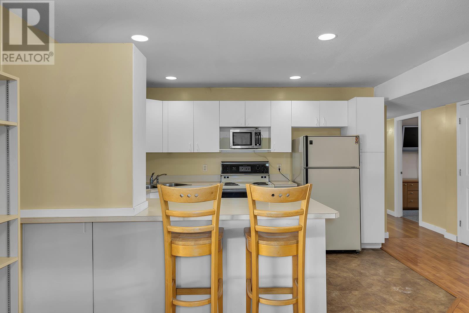 7992 Falcon Ridge Crescent, Kelowna, British Columbia  V1P 1J2 - Photo 39 - 10334503