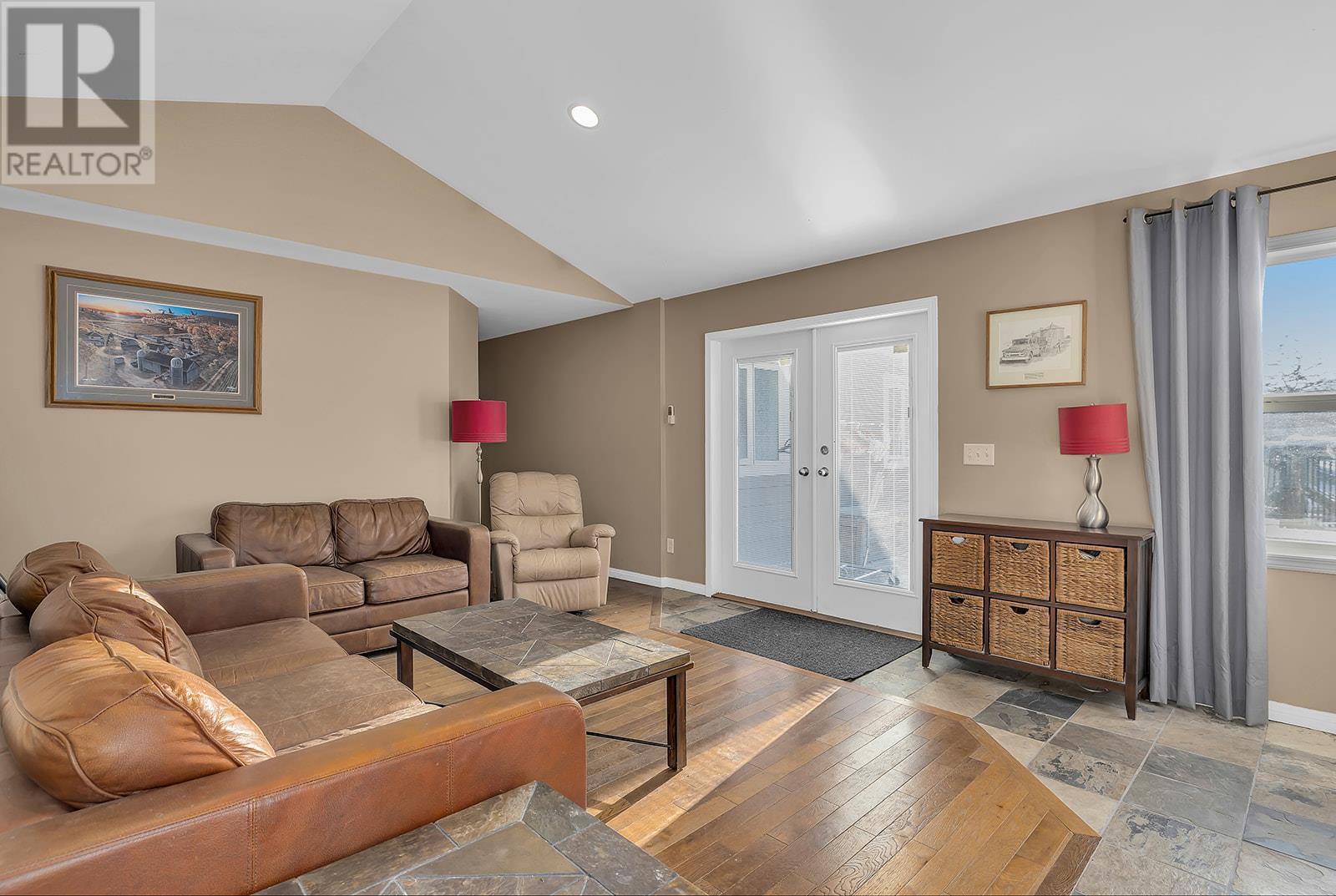 7992 Falcon Ridge Crescent, Kelowna, British Columbia  V1P 1J2 - Photo 14 - 10334503