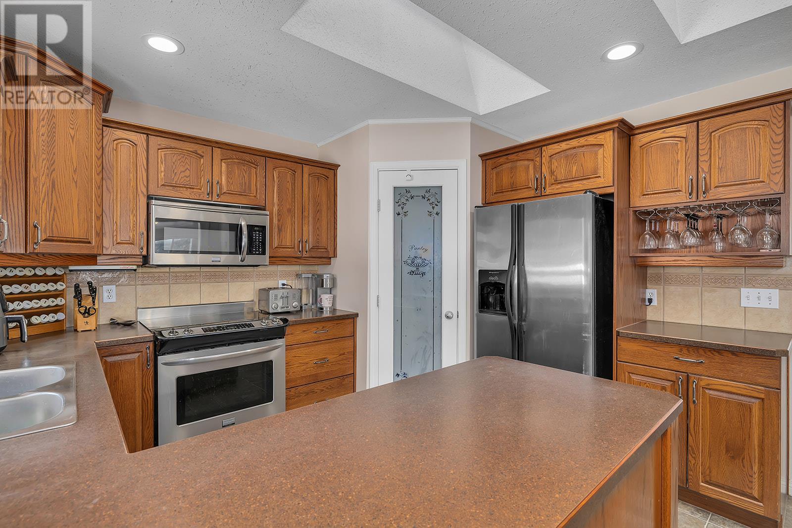 7992 Falcon Ridge Crescent, Kelowna, British Columbia  V1P 1J2 - Photo 17 - 10334503