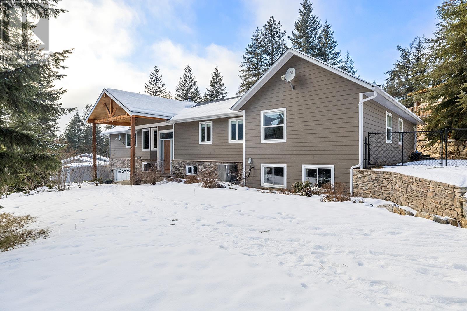 7992 Falcon Ridge Crescent, Kelowna, British Columbia  V1P 1J2 - Photo 2 - 10334503