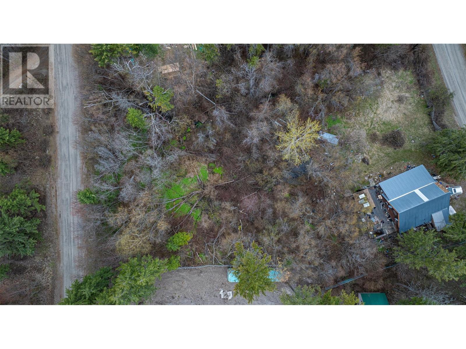 Property at 830 Balsam Road image 4