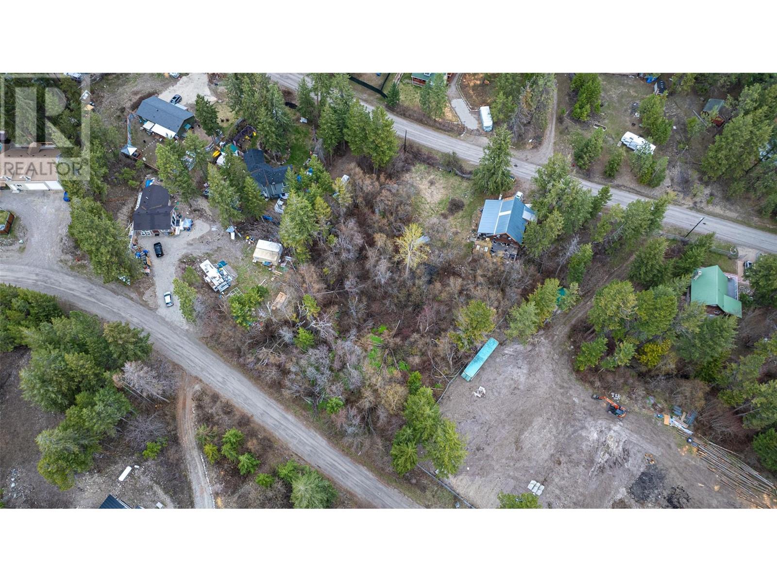 Property at 830 Balsam Road image 3