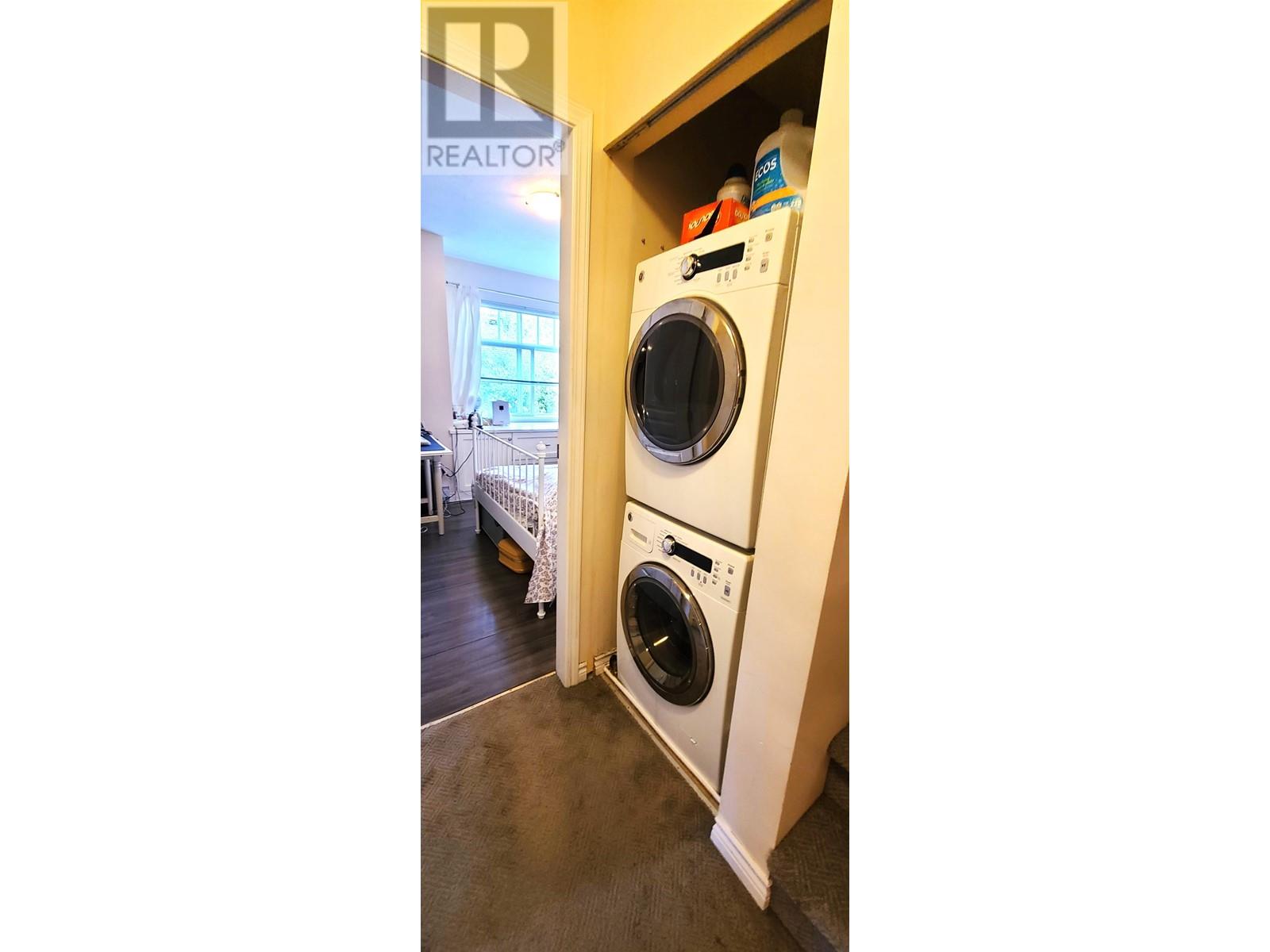 Listing Picture 15 of 30 : 37 7488 SOUTHWYNDE AVENUE, Burnaby / 本拿比 - 魯藝地產 Yvonne Lu Group - MLS Medallion Club Member