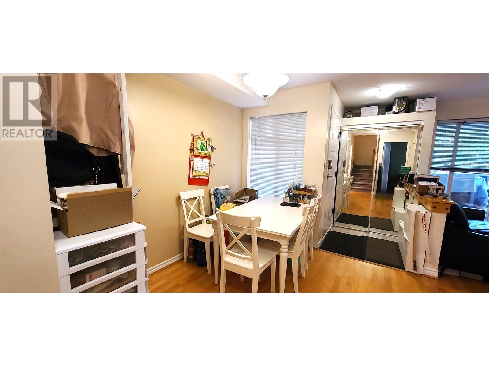 Listing Picture 7 of 30 : 37 7488 SOUTHWYNDE AVENUE, Burnaby / 本拿比 - 魯藝地產 Yvonne Lu Group - MLS Medallion Club Member