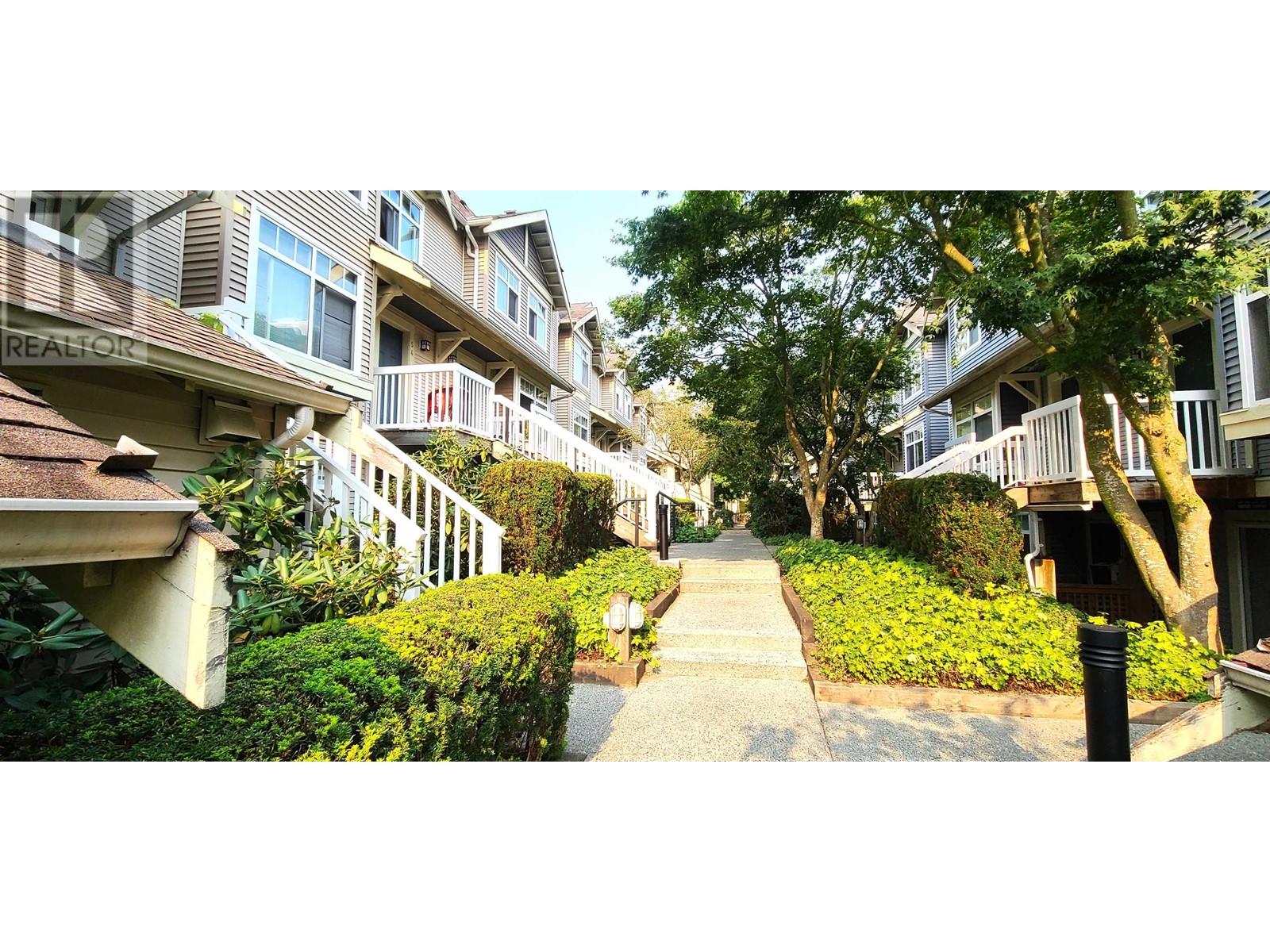 Listing Picture 26 of 30 : 37 7488 SOUTHWYNDE AVENUE, Burnaby / 本拿比 - 魯藝地產 Yvonne Lu Group - MLS Medallion Club Member