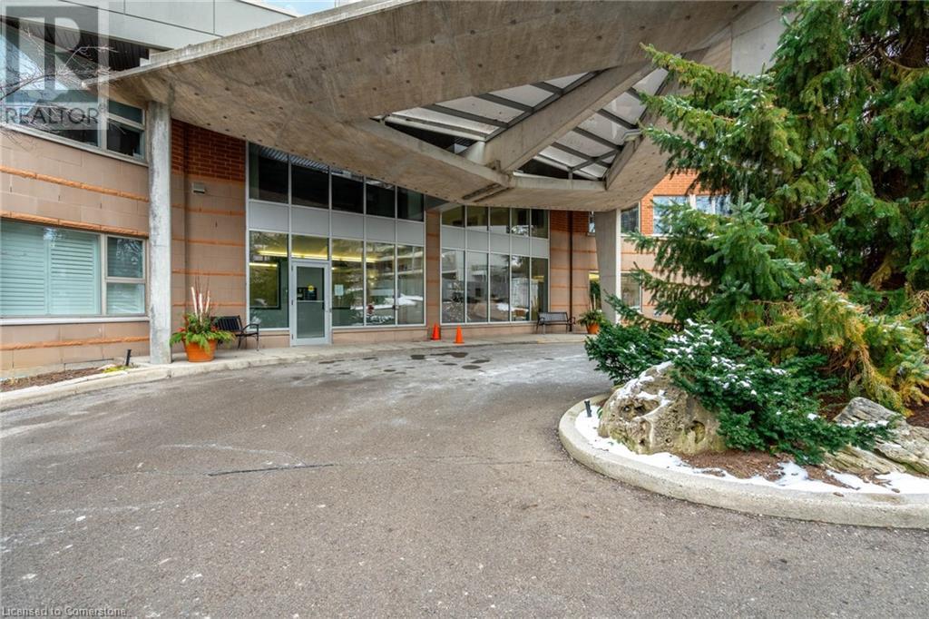 77 Governors Road Unit# 201, Dundas, Ontario  L9H 7N8 - Photo 4 - 40696542