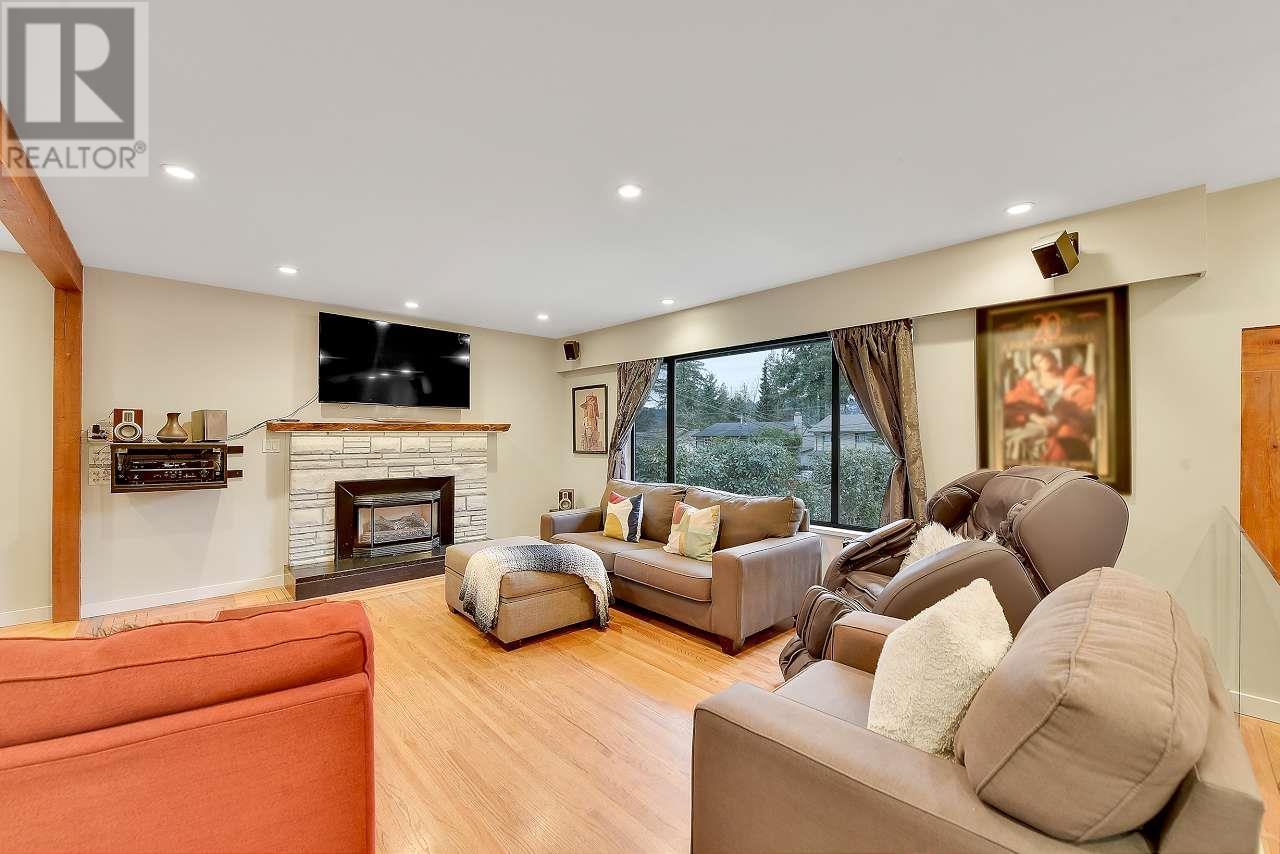 Property at 3550 CLAYTON STREET image 2