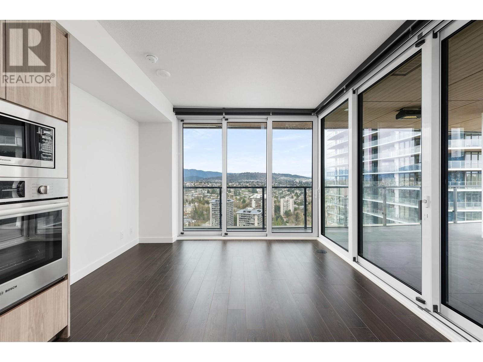 Listing Picture 13 of 39 : 2502 4890 LOUGHEED HIGHWAY, Burnaby / 本拿比 - 魯藝地產 Yvonne Lu Group - MLS Medallion Club Member