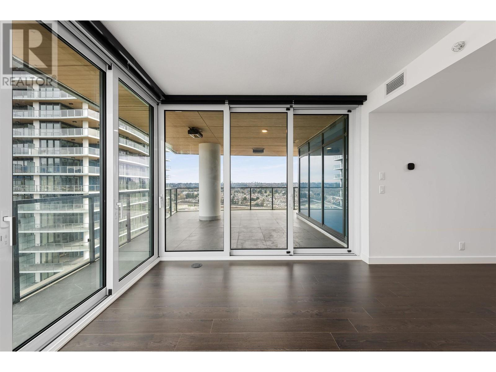 Listing Picture 32 of 39 : 2502 4890 LOUGHEED HIGHWAY, Burnaby / 本拿比 - 魯藝地產 Yvonne Lu Group - MLS Medallion Club Member