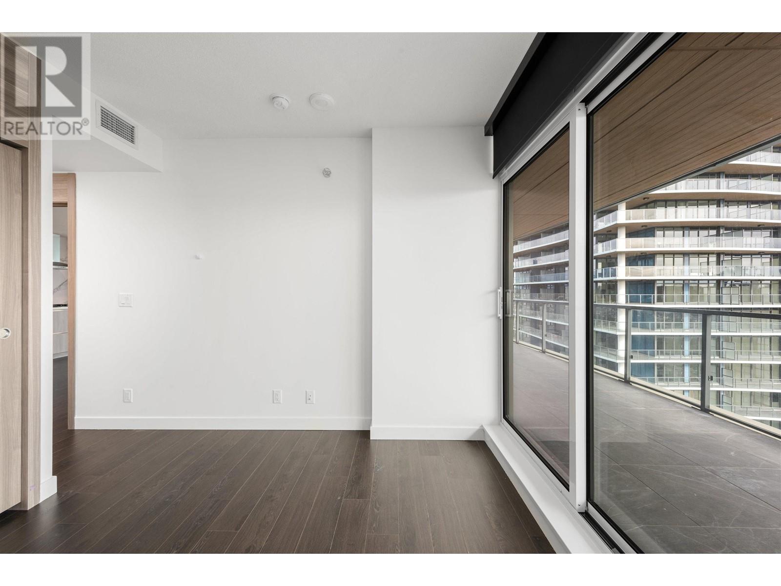 Listing Picture 19 of 39 : 2502 4890 LOUGHEED HIGHWAY, Burnaby / 本拿比 - 魯藝地產 Yvonne Lu Group - MLS Medallion Club Member