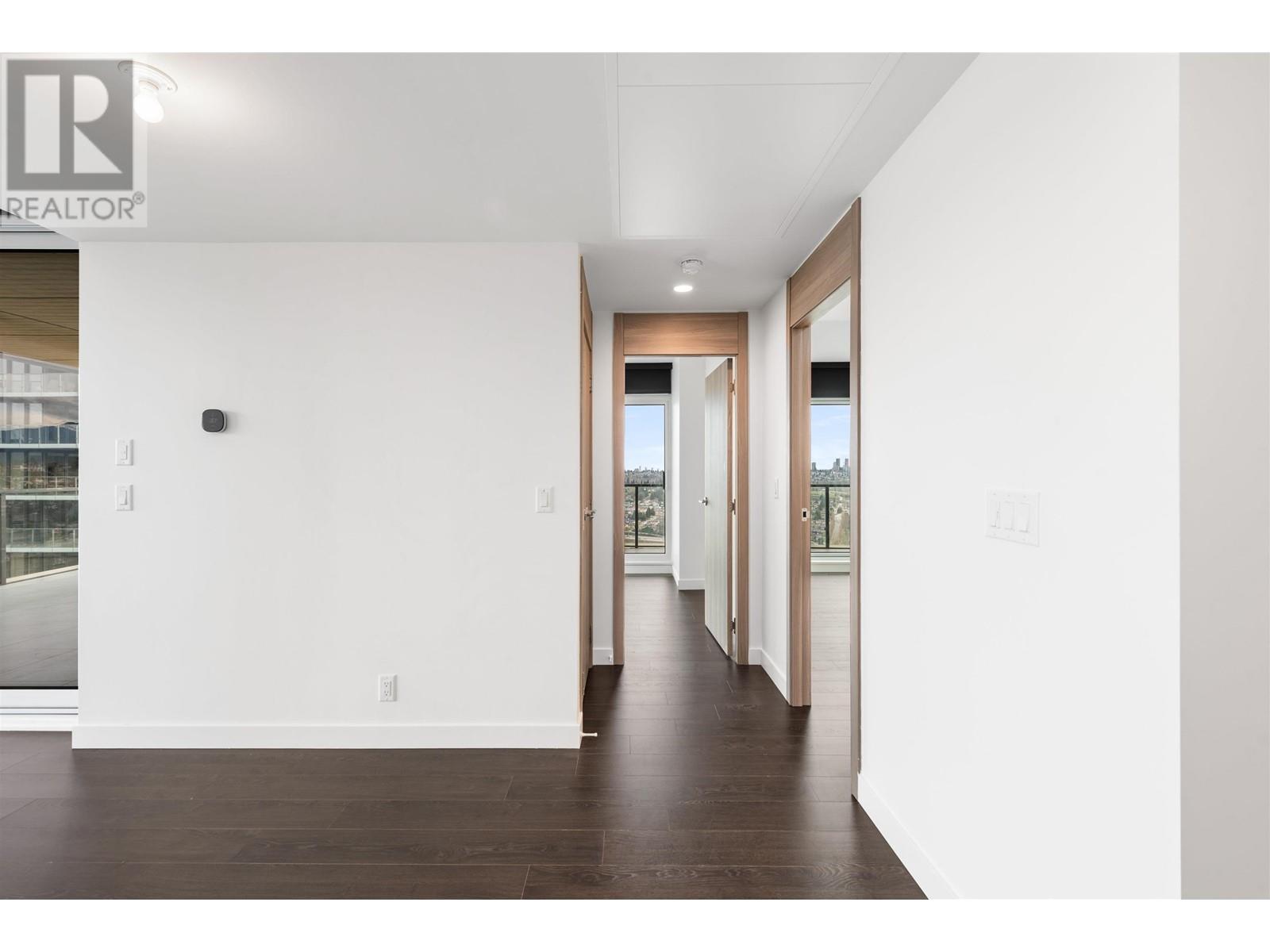 Listing Picture 25 of 39 : 2502 4890 LOUGHEED HIGHWAY, Burnaby / 本拿比 - 魯藝地產 Yvonne Lu Group - MLS Medallion Club Member