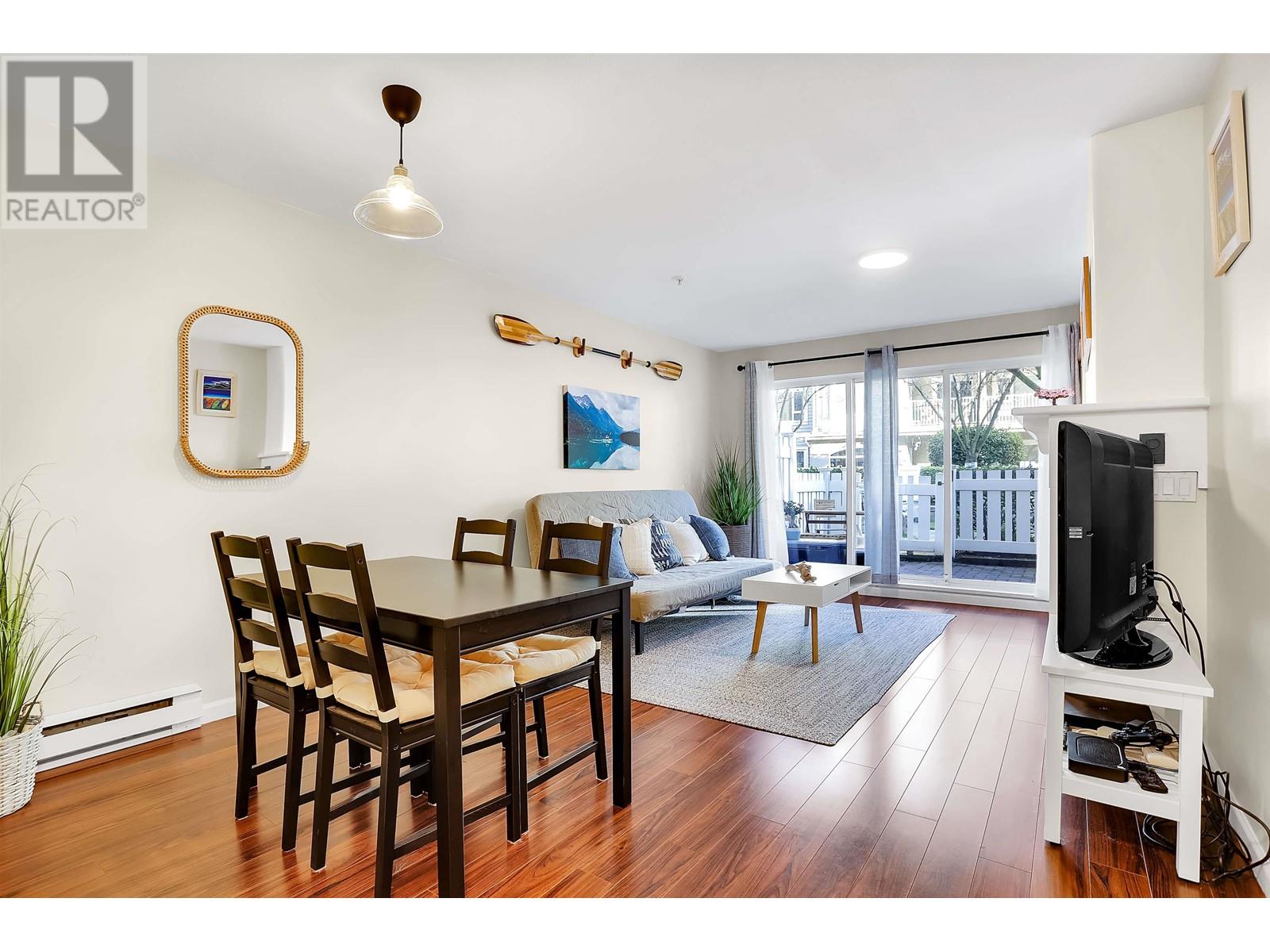 Listing Picture 6 of 24 : 116 5900 DOVER CRESCENT, Richmond / 烈治文 - 魯藝地產 Yvonne Lu Group - MLS Medallion Club Member